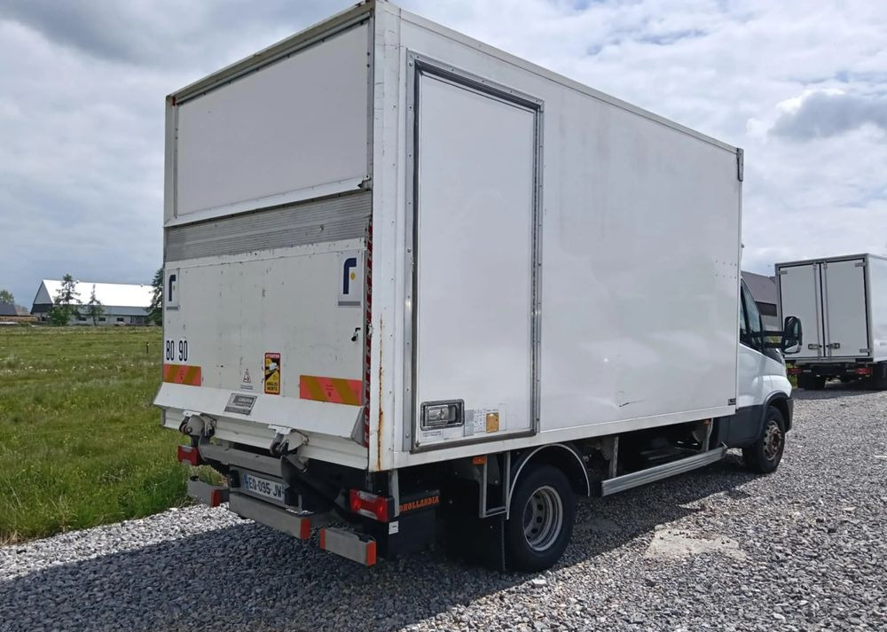 Iveco 35C18, 35C15, 35C13, 35C14, 70C18, 50C18 - Dodávka skřín: obrázek 2 Iveco 35C18, 35C15, 35C13, 35C14, 70C18, 50C18 - Dodávka skřín: obrázek 2