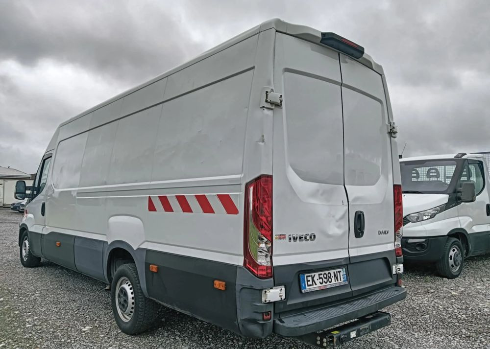 Iveco 35S14,35S13,35C13,35C12, - Furgon: obrázek 2 Iveco 35S14,35S13,35C13,35C12, - Furgon: obrázek 2