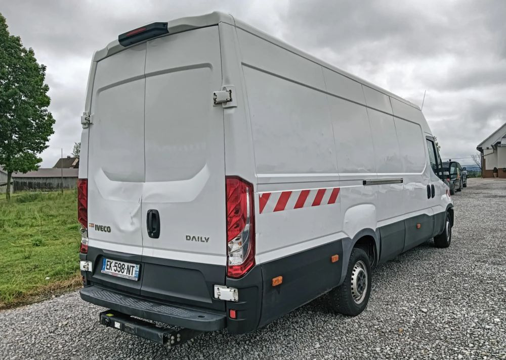 Iveco 35S14,35S13,35C13,35C12, - Furgon: obrázek 3 Iveco 35S14,35S13,35C13,35C12, - Furgon: obrázek 3