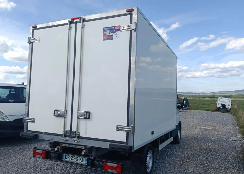 Iveco 35S16, 35S15, 35S14, 35S13 - Chladící dodávka: obrázek 3 Iveco 35S16, 35S15, 35S14, 35S13 - Chladící dodávka: obrázek 3