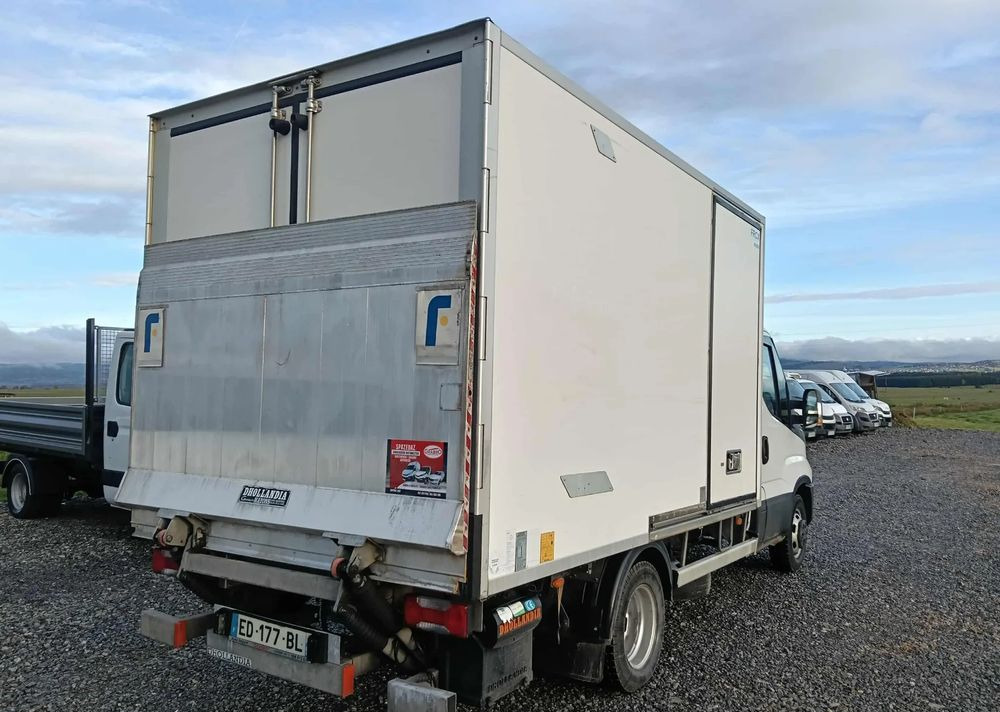 Iveco DAILY 35C15,35C14,35C13,35C12 - Chladící dodávka: obrázek 3 Iveco DAILY 35C15,35C14,35C13,35C12 - Chladící dodávka: obrázek 3