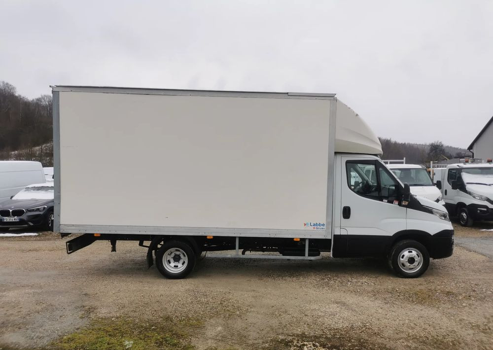 Iveco 3.0-150KM Daily 35C15 Kontener długi rama 35-150 kiper Klimatyzacja długi rozstaw - Dodávka skřín: obrázek 4 Iveco 3.0-150KM Daily 35C15 Kontener długi rama 35-150 kiper Klimatyzacja długi rozstaw - Dodávka skřín: obrázek 4