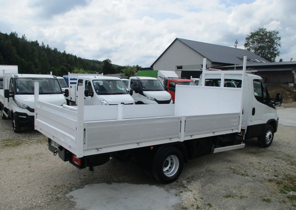 Iveco Daily 3.0 na bliźniaku 70C18 skrzynia, laweta, rama, HDS, 70-180 kiper - Nákladní automobil valníkový/ Plošinový: obrázek 3 Iveco Daily 3.0 na bliźniaku 70C18 skrzynia, laweta, rama, HDS, 70-180 kiper - Nákladní automobil valníkový/ Plošinový: obrázek 3