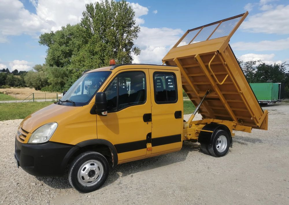 Iveco Daily 35C12 Brygadówka wywrotka Dubel hak kiper doka 35C13 - Dodávka sklápěč: obrázek 2 Iveco Daily 35C12 Brygadówka wywrotka Dubel hak kiper doka 35C13 - Dodávka sklápěč: obrázek 2