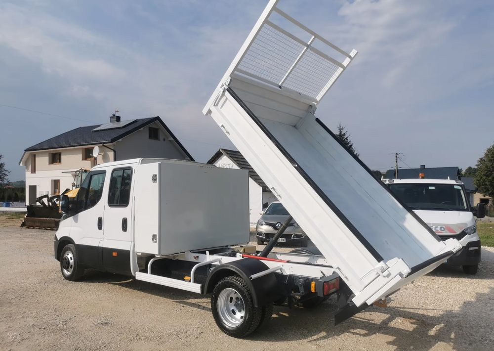 Iveco Daily 35C13 Brygadówka Klima 35-130 wywrotka kiper doka Dubel - Dodávka sklápěč: obrázek 4 Iveco Daily 35C13 Brygadówka Klima 35-130 wywrotka kiper doka Dubel - Dodávka sklápěč: obrázek 4