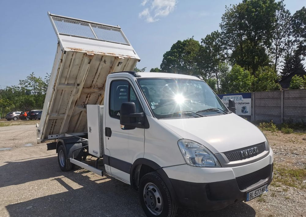 Iveco Daily 35C15 Kiper 3.0 - 150KM wywrotka Hak Bliźniak blokada mostu Klima - Dodávka sklápěč: obrázek 1 Iveco Daily 35C15 Kiper 3.0 - 150KM wywrotka Hak Bliźniak blokada mostu Klima - Dodávka sklápěč: obrázek 1