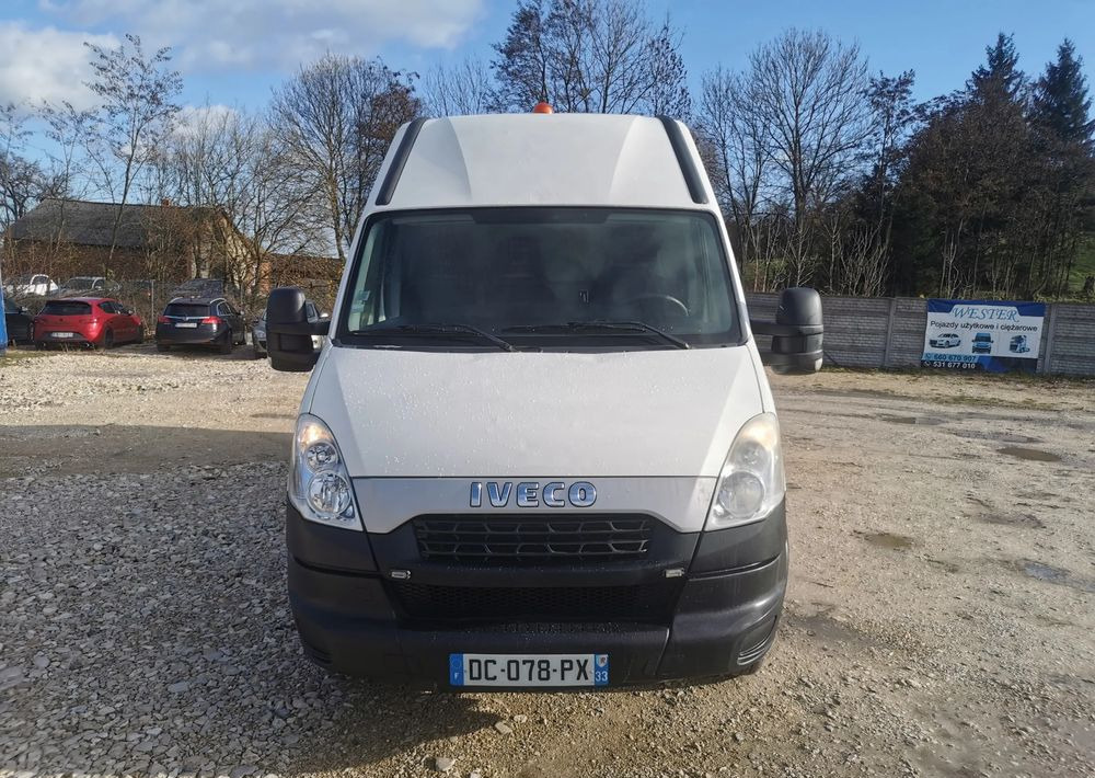 Iveco Daily 35C15 blaszak 3.0-150KM blizniak L3H3 długi Hak - Furgon: obrázek 2 Iveco Daily 35C15 blaszak 3.0-150KM blizniak L3H3 długi Hak - Furgon: obrázek 2