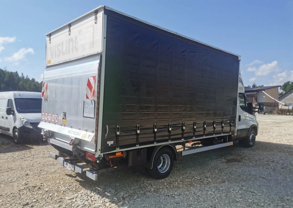 Iveco Daily 70C18 firana Winda 1.000kg Dhollandia wejkama 12pal - Plachtový nákladní auto: obrázek 2 Iveco Daily 70C18 firana Winda 1.000kg Dhollandia wejkama 12pal - Plachtový nákladní auto: obrázek 2