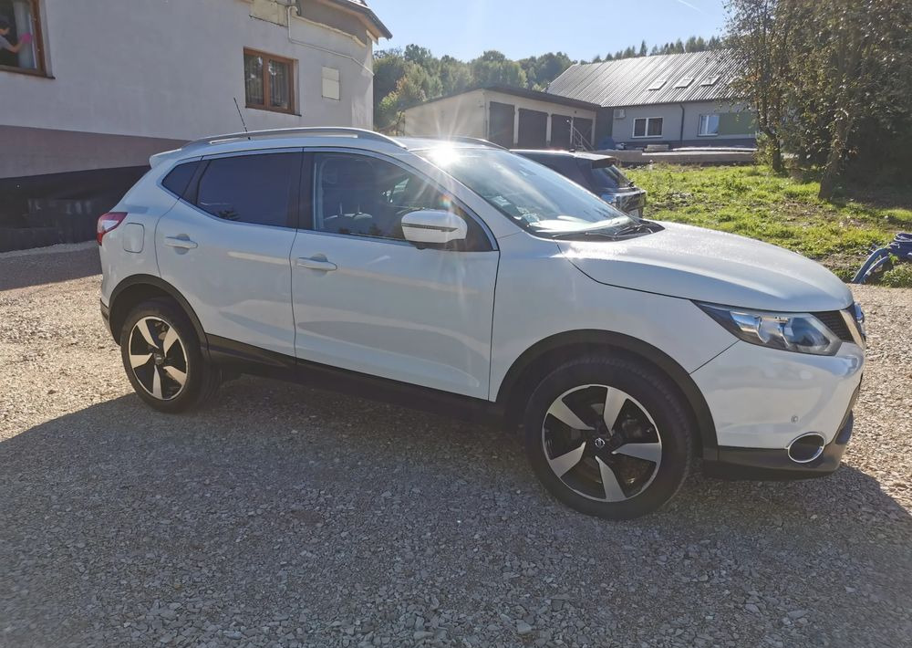 Nissan Qashqai 1.2 DIG-T N-Connecta EU6 - SUV: obrázek 3 Nissan Qashqai 1.2 DIG-T N-Connecta EU6 - SUV: obrázek 3