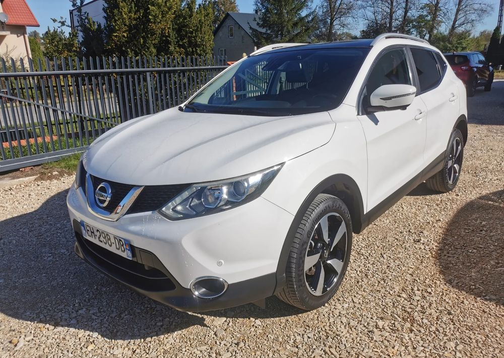 Nissan Qashqai 1.2 DIG-T N-Connecta EU6 - SUV: obrázek 1 Nissan Qashqai 1.2 DIG-T N-Connecta EU6 - SUV: obrázek 1