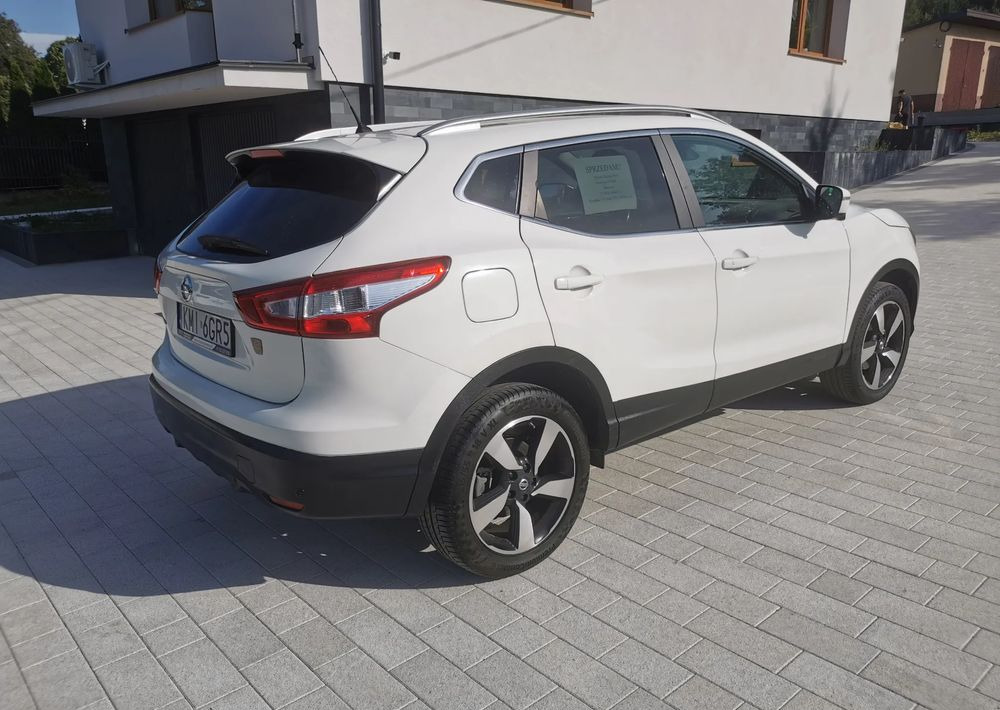 Nissan Qashqai 1.2 DIG-T N-Connecta EU6 - SUV: obrázek 5 Nissan Qashqai 1.2 DIG-T N-Connecta EU6 - SUV: obrázek 5