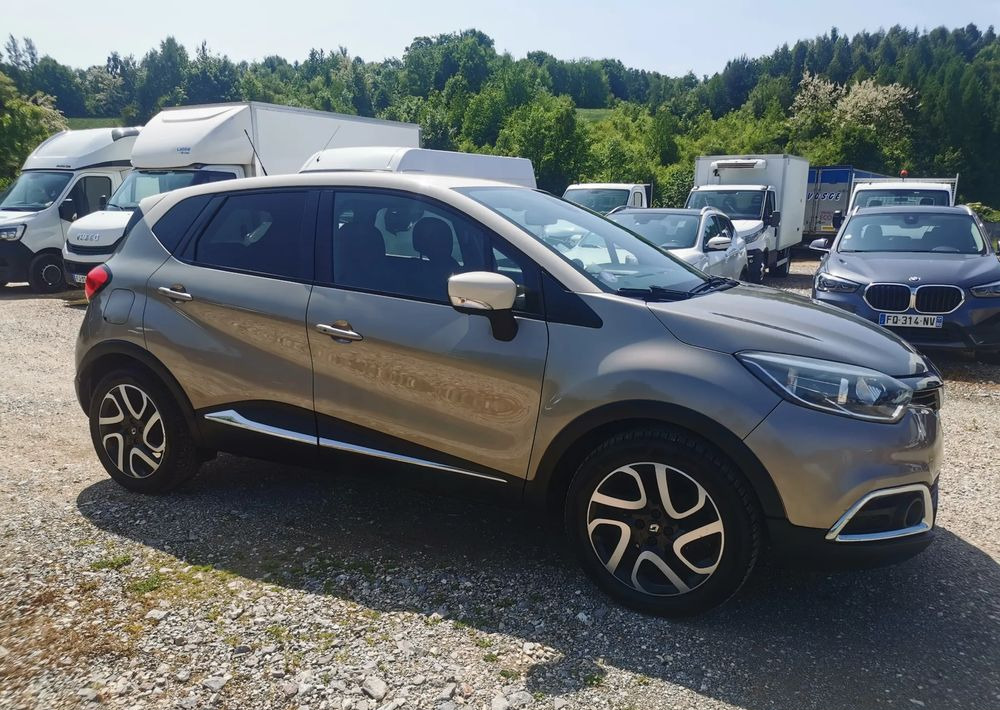 Renault Captur 0.9 Energy TCe Intens - SUV: obrázek 2 Renault Captur 0.9 Energy TCe Intens - SUV: obrázek 2