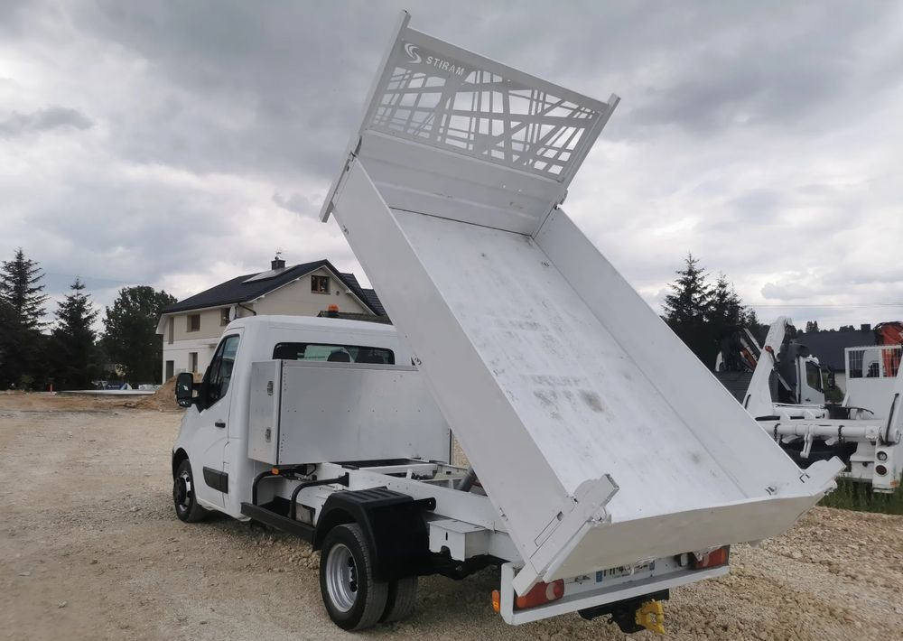 Renault Master Kiper wywrotka 2.3-145KM Hak Bliźniak klimatyzacja Kamera cofania - Dodávka sklápěč: obrázek 5 Renault Master Kiper wywrotka 2.3-145KM Hak Bliźniak klimatyzacja Kamera cofania - Dodávka sklápěč: obrázek 5