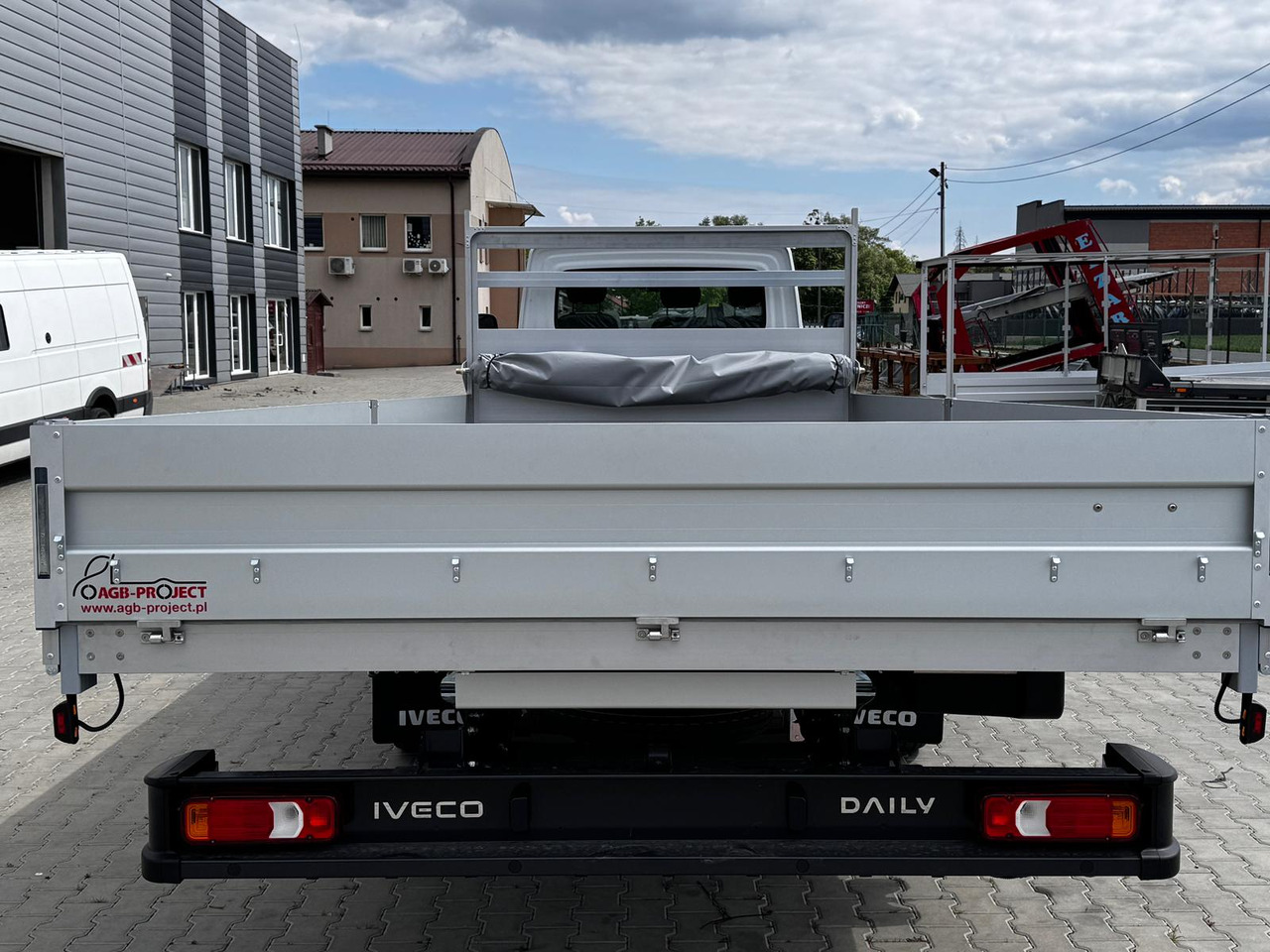 Iveco Daily 70C18 - Nákladní automobil valníkový/ Plošinový: obrázek 3 Iveco Daily 70C18 - Nákladní automobil valníkový/ Plošinový: obrázek 3