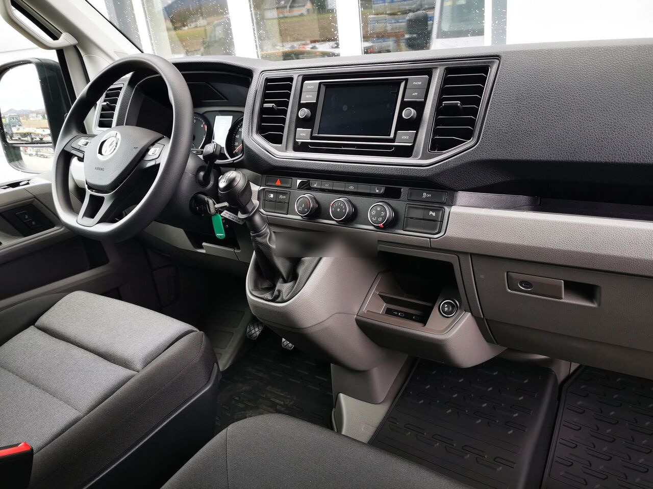 Interior photo 1: Nový Furgon Volkswagen Crafter
