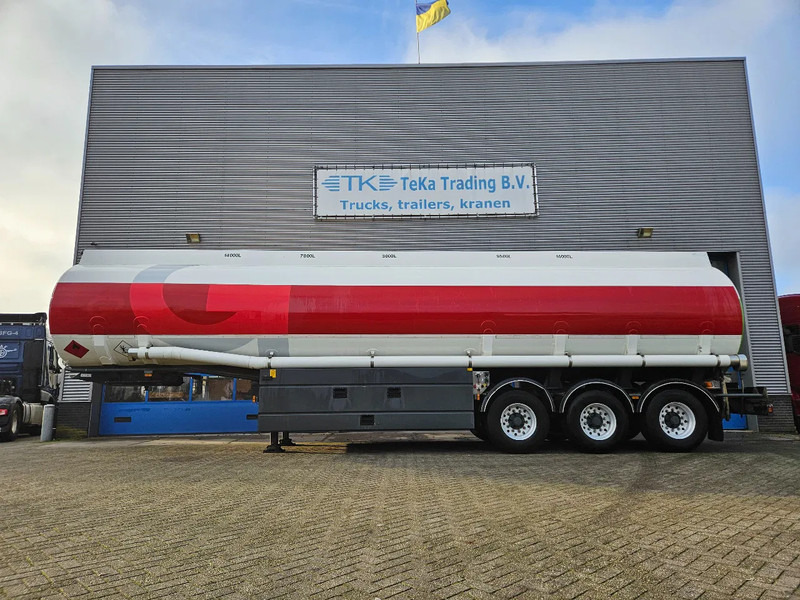 LAG O-3-43 01 47.500 L 5 Compartimenten Digitale meters disc brakes - Cisternový návěs: obrázek 3 LAG O-3-43 01 47.500 L 5 Compartimenten Digitale meters disc brakes - Cisternový návěs: obrázek 3