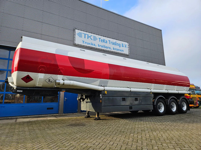 LAG O-3-43 01 47.500 L 5 Compartimenten Digitale meters disc brakes - Cisternový návěs: obrázek 2 LAG O-3-43 01 47.500 L 5 Compartimenten Digitale meters disc brakes - Cisternový návěs: obrázek 2