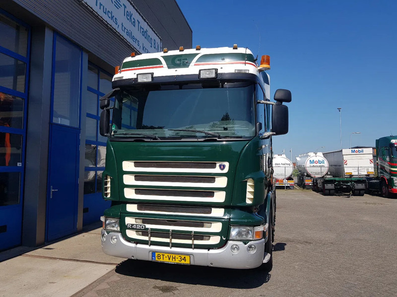 Scania R420 8x2 HIAB 800E-7 Hipro 80 ton/meter Winch Retarder - Auto s hydraulickou rukou: obrázek 4 Scania R420 8x2 HIAB 800E-7 Hipro 80 ton/meter Winch Retarder - Auto s hydraulickou rukou: obrázek 4