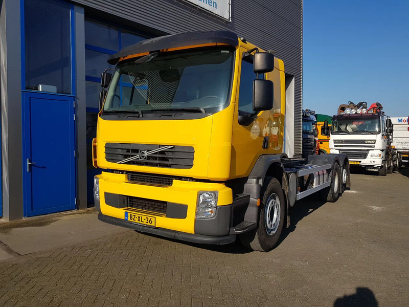Volvo FE 300 EEV 6X2 Retarder Pto 234.000 KM - Podvozek s kabinou: obrázek 2 Volvo FE 300 EEV 6X2 Retarder Pto 234.000 KM - Podvozek s kabinou: obrázek 2