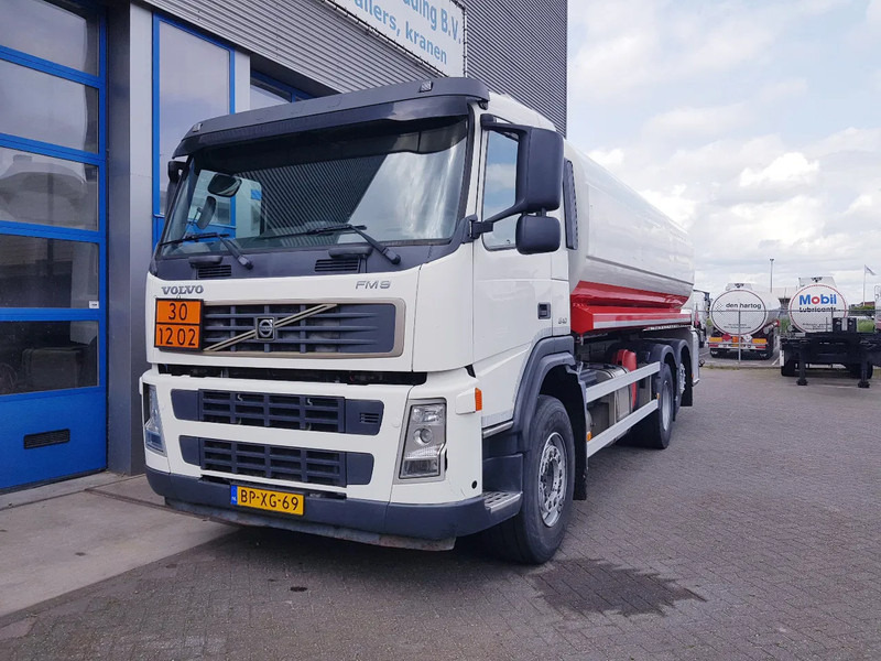 Volvo FM 9.340 Fuel 21.400 Liter 3 Comp Euro 3 - Cisternové vozidlo: obrázek 2 Volvo FM 9.340 Fuel 21.400 Liter 3 Comp Euro 3 - Cisternové vozidlo: obrázek 2
