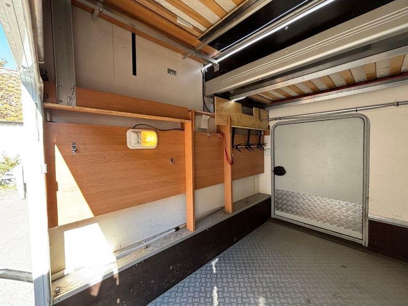 Fiat 244 KNAUS X244 - Integrovaný obytný vůz: obrázek 5 Fiat 244 KNAUS X244 - Integrovaný obytný vůz: obrázek 5