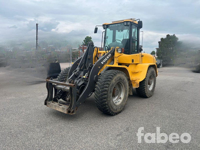 Volvo L40B - Kolový nakladač: obrázek 1 Volvo L40B - Kolový nakladač: obrázek 1