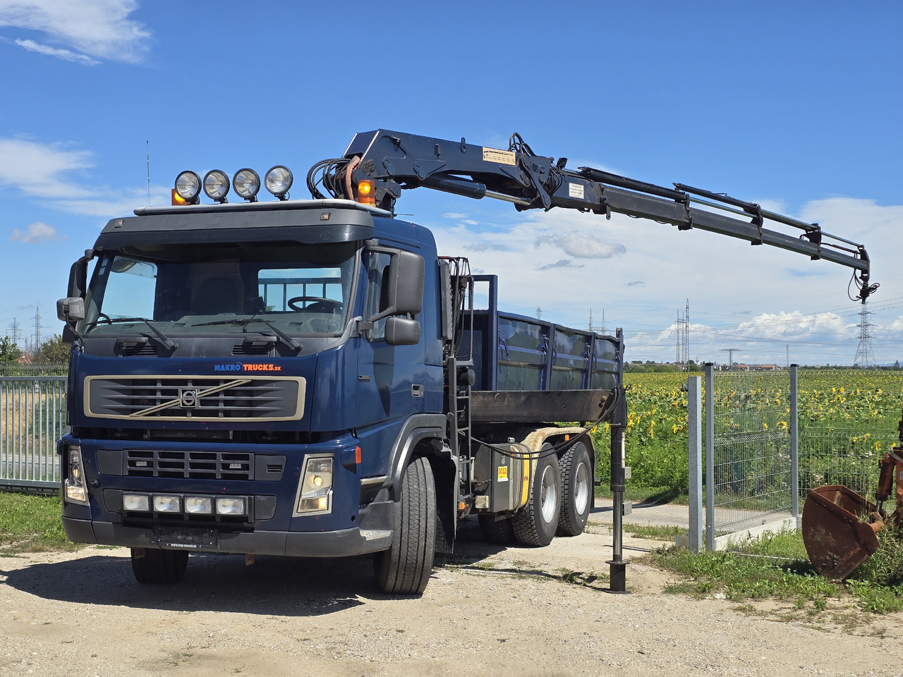 VOLVO FM 420 6X4 / KIPPER / CRANE HMF 1823 K4 - Sklápěč, Auto s hydraulickou rukou: obrázek 3 VOLVO FM 420 6X4 / KIPPER / CRANE HMF 1823 K4 - Sklápěč, Auto s hydraulickou rukou: obrázek 3