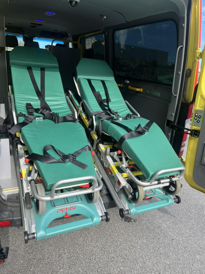 Pohotovostní vůz Mercedes-Benz Sprinter 316 - 2 stretcher AMBULANCE / Krankenwagen / Швидка допомога: obrázek 19
