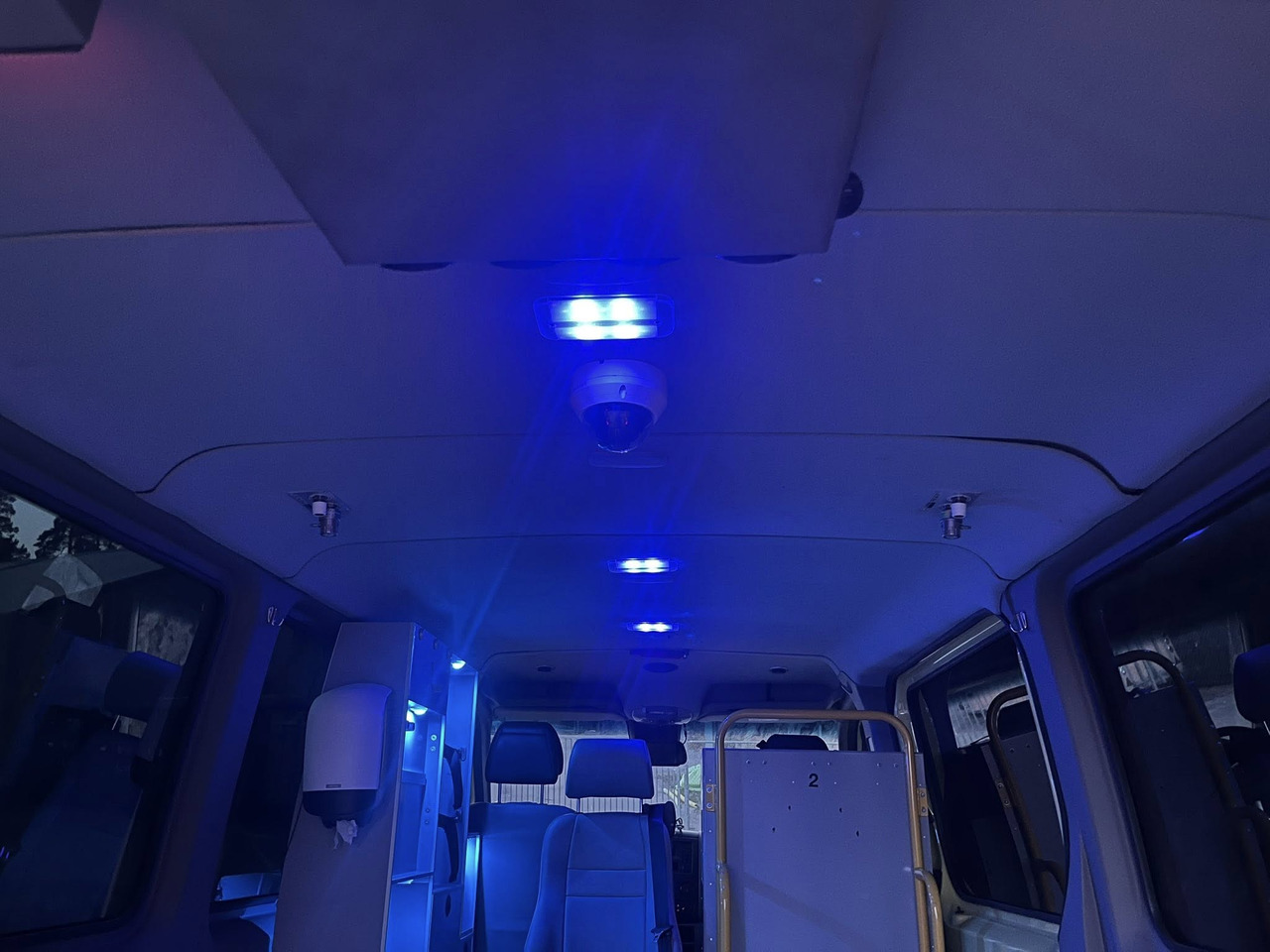 Pohotovostní vůz Mercedes-Benz Sprinter 316 - 2 stretcher AMBULANCE / Krankenwagen / Швидка допомога: obrázek 16