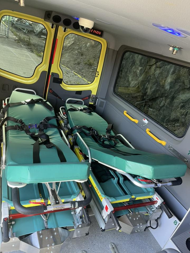 Pohotovostní vůz Mercedes-Benz Sprinter 316 - 2 stretcher AMBULANCE / Krankenwagen / Швидка допомога: obrázek 13