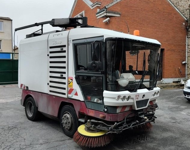 Ravo 540XL/545XL Kehrmaschine wie Citycat Cityfant Dulevo - Komunální/ Speciální technika: obrázek 2 Ravo 540XL/545XL Kehrmaschine wie Citycat Cityfant Dulevo - Komunální/ Speciální technika: obrázek 2