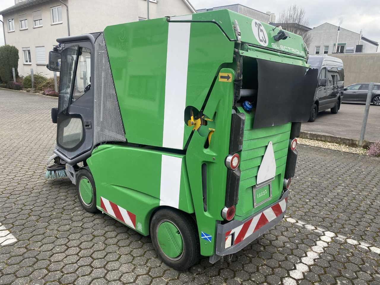 TENNANT Green Machines 500 ZE electric 500 ZE - Zametací vůz: obrázek 4 TENNANT Green Machines 500 ZE electric 500 ZE - Zametací vůz: obrázek 4