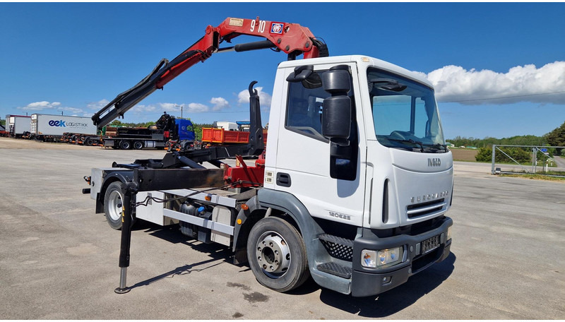 Iveco Eurocargo 120E25 4X2 HMF910 - Hákový nosič kontejnerů, Auto s hydraulickou rukou: obrázek 2 Iveco Eurocargo 120E25 4X2 HMF910 - Hákový nosič kontejnerů, Auto s hydraulickou rukou: obrázek 2