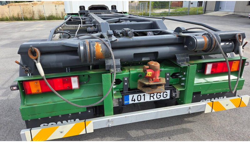 Scania P94 4X2 220 - Nákladní auto - kabelový systém: obrázek 5 Scania P94 4X2 220 - Nákladní auto - kabelový systém: obrázek 5