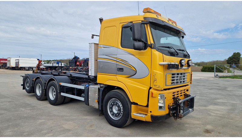 Volvo FH480 8X4*4 - Hákový nosič kontejnerů: obrázek 2 Volvo FH480 8X4*4 - Hákový nosič kontejnerů: obrázek 2
