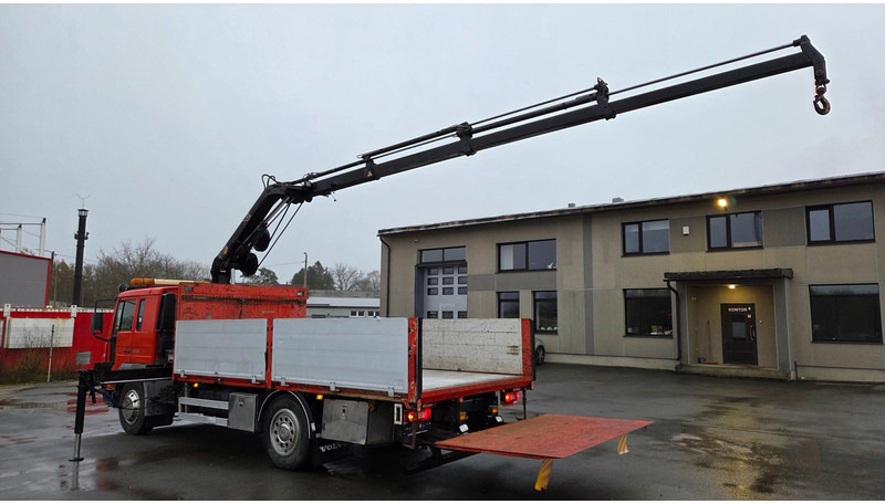 Volvo FL220 4X2 HIAB 077 - Nákladní automobil valníkový/ Plošinový, Auto s hydraulickou rukou: obrázek 4 Volvo FL220 4X2 HIAB 077 - Nákladní automobil valníkový/ Plošinový, Auto s hydraulickou rukou: obrázek 4