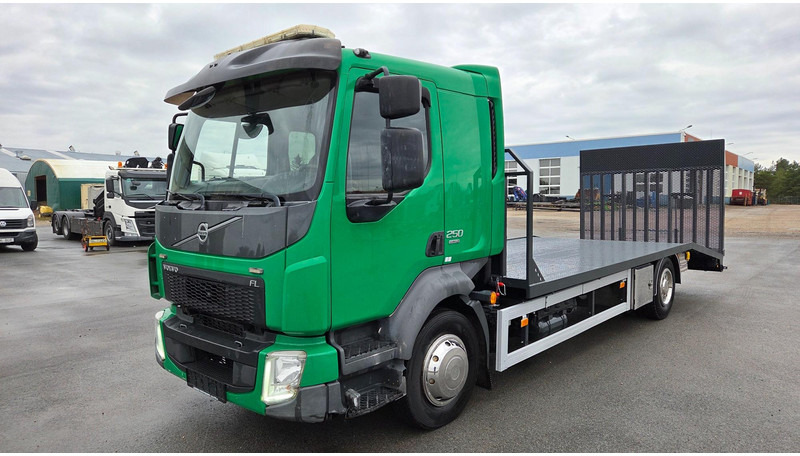 Volvo FL250 4X2 - Přepravník automobilů: obrázek 1 Volvo FL250 4X2 - Přepravník automobilů: obrázek 1