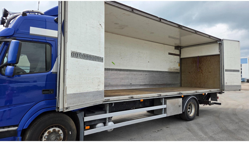 Volvo FM330 4X2 - Skříňový nákladní auto: obrázek 5 Volvo FM330 4X2 - Skříňový nákladní auto: obrázek 5