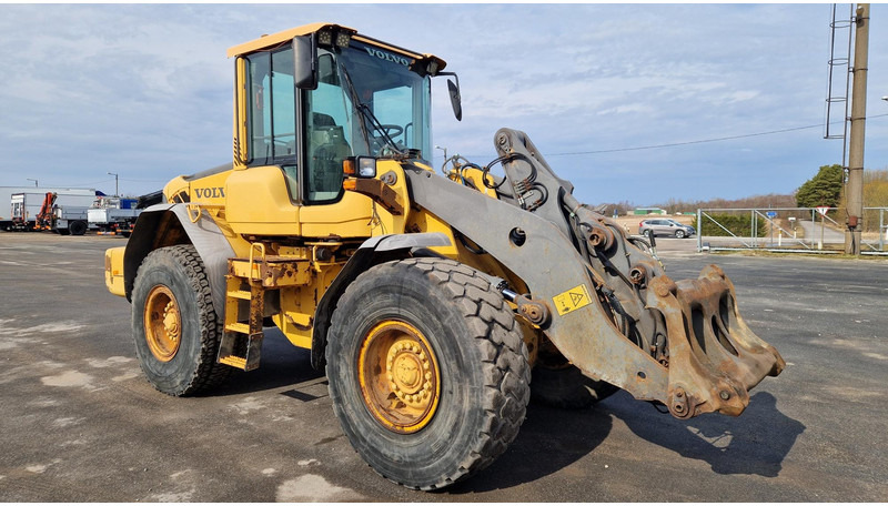 Volvo L90F - Kolový nakladač: obrázek 2 Volvo L90F - Kolový nakladač: obrázek 2
