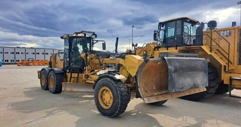 Grejdr CAT 140 M AWD (CE + EPA / On Transport): obrázek 1