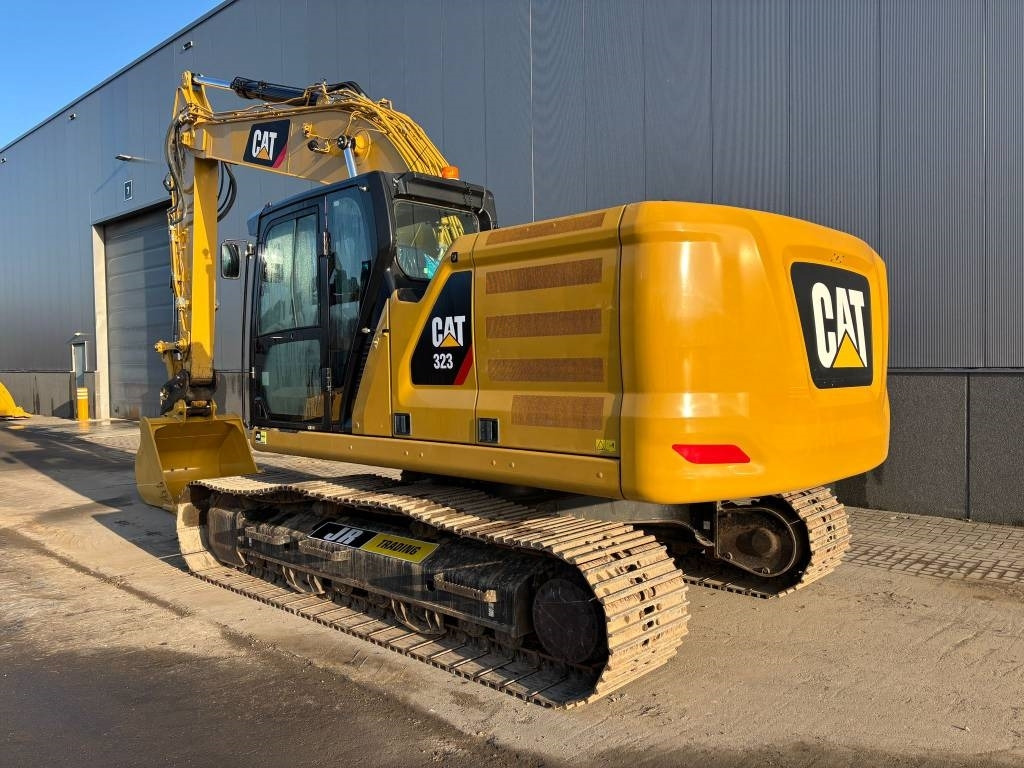 CAT 323 - Pásové rýpadlo: obrázek 3 CAT 323 - Pásové rýpadlo: obrázek 3