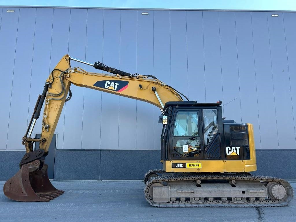 CAT 325 FL CR - Pásové rýpadlo: obrázek 1 CAT 325 FL CR - Pásové rýpadlo: obrázek 1