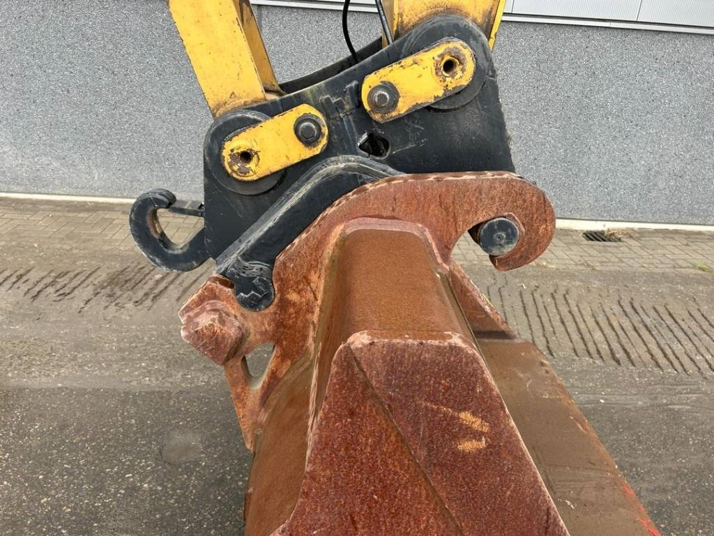 Pásové rýpadlo CAT 329 E LN: obrázek 11