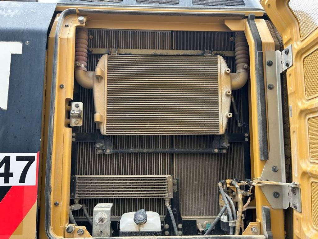 Pásové rýpadlo CAT 329 E LN: obrázek 22