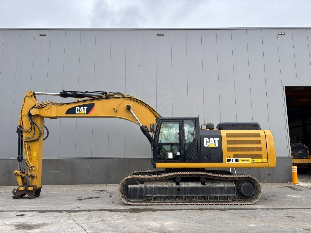 CAT 336F L XE (New Undercarriage) - Pásové rýpadlo: obrázek 2 CAT 336F L XE (New Undercarriage) - Pásové rýpadlo: obrázek 2