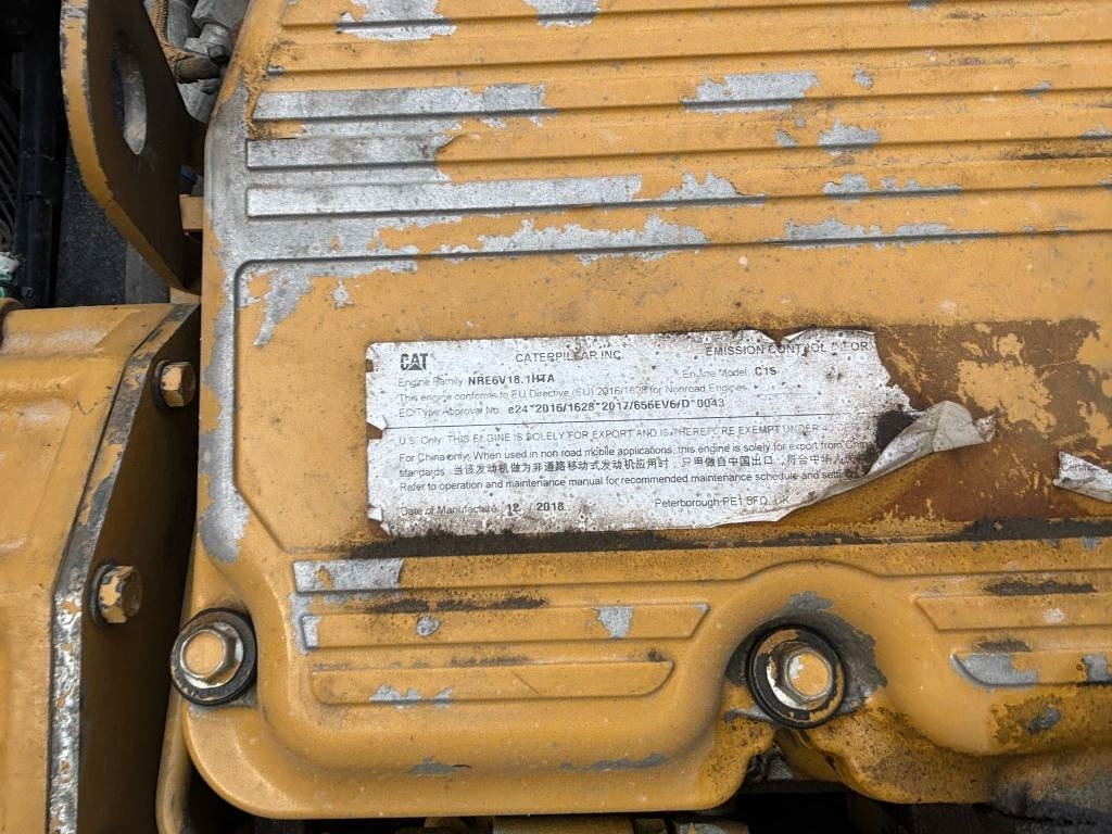 Kloubový sklápěč CAT 740 GC: obrázek 23