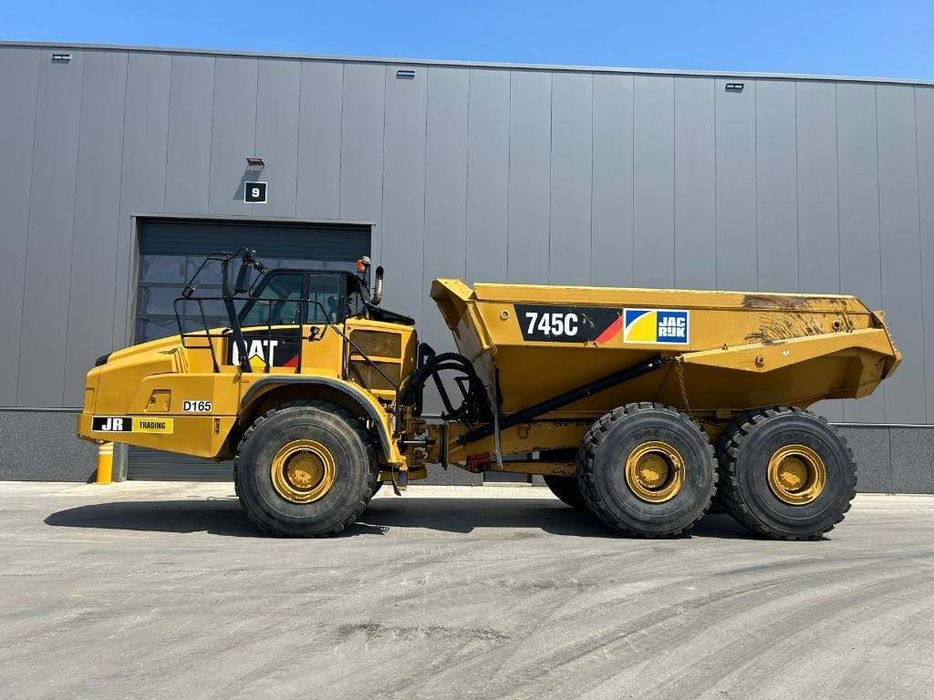 CAT 745 C - Kloubový sklápěč: obrázek 1 CAT 745 C - Kloubový sklápěč: obrázek 1