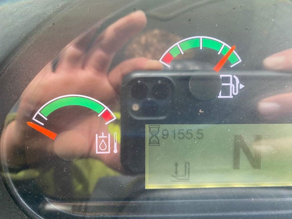 Kolový nakladač CAT 938 M (Bucket + Forks): obrázek 10