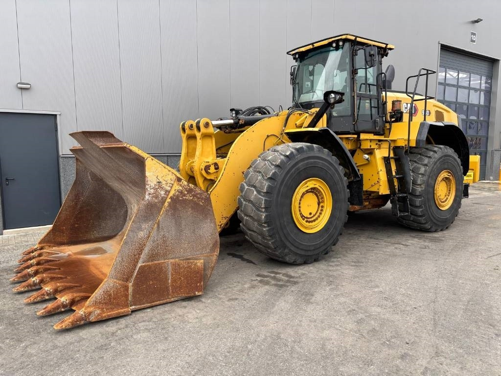 CAT 980 - Kolový nakladač: obrázek 2 CAT 980 - Kolový nakladač: obrázek 2