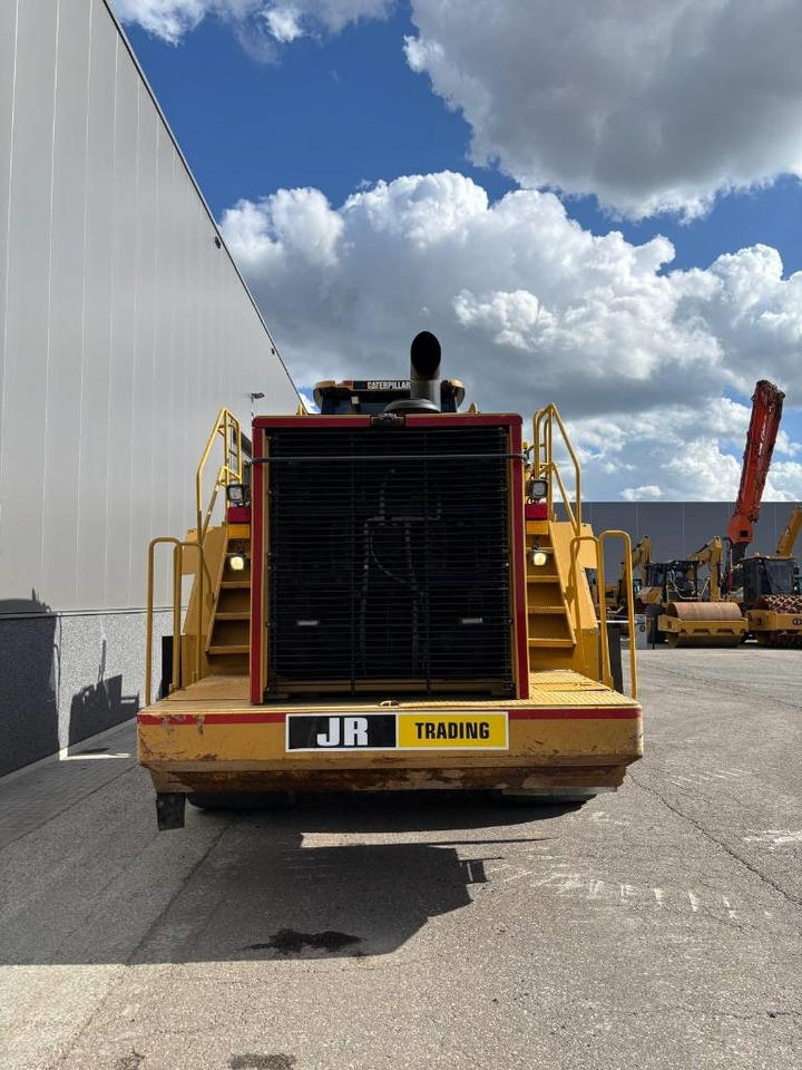 CAT 988 H - Kolový nakladač: obrázek 4 CAT 988 H - Kolový nakladač: obrázek 4